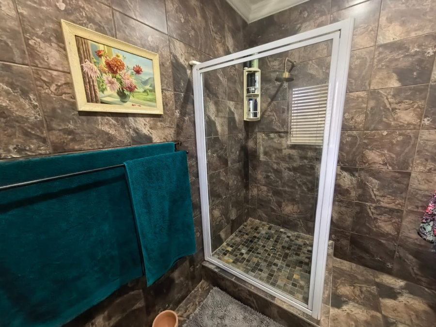 3 Bedroom Property for Sale in Waterval East North West